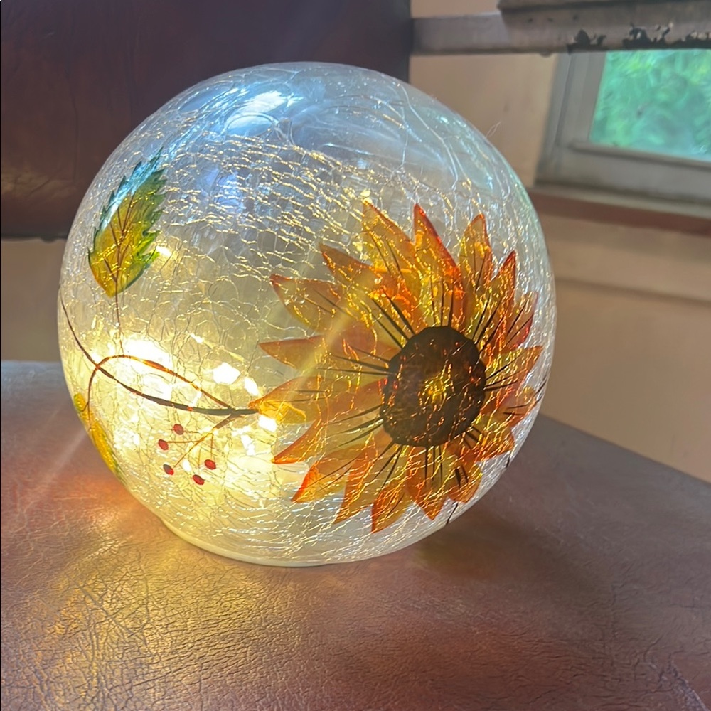 Sunflower Glass Globe Light